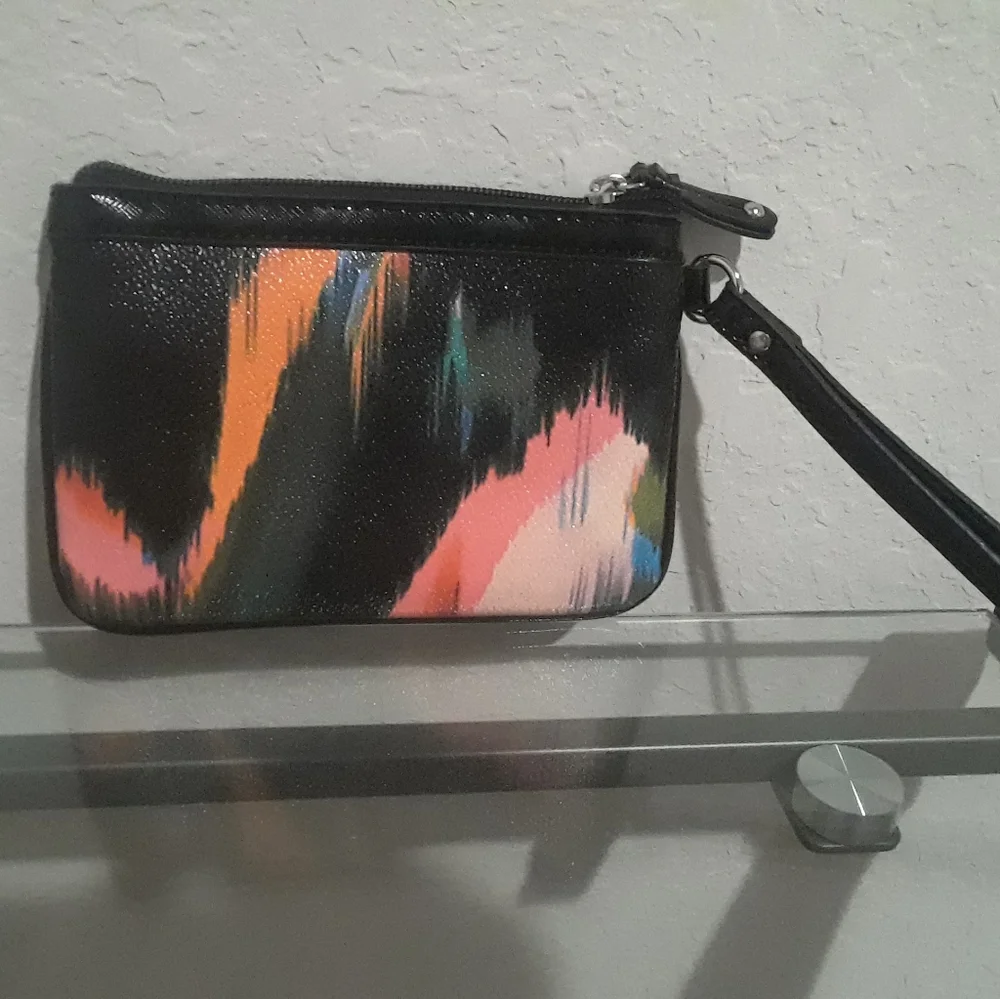 💕HP💕Nine‎ West Colorful Wristlet